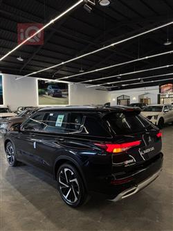 ميتسوبيشي اوتلاندر